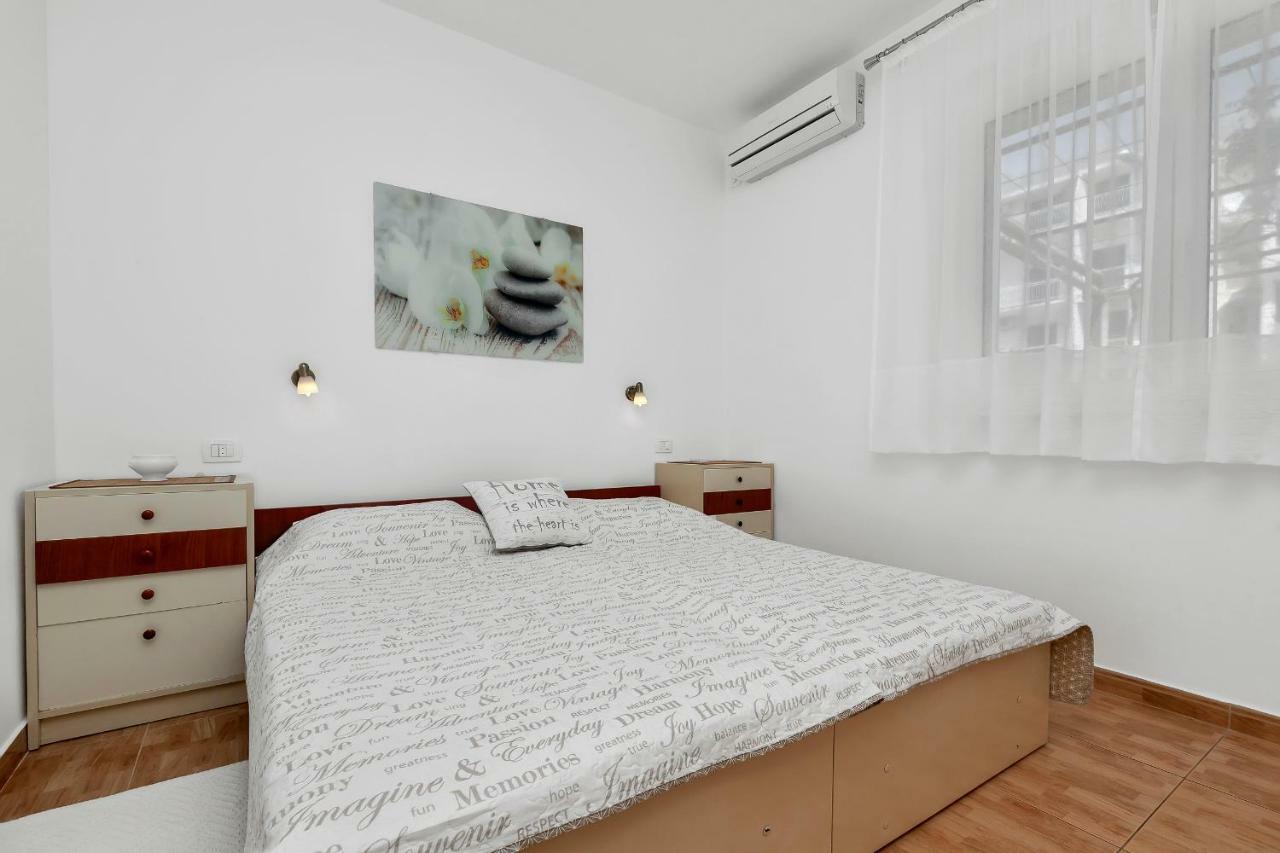 Mirjana & Ivo Apartment Makarska Exterior foto